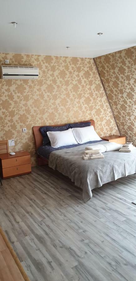 Yellow Unlimited Hotel 4 Kharkov Luaran gambar